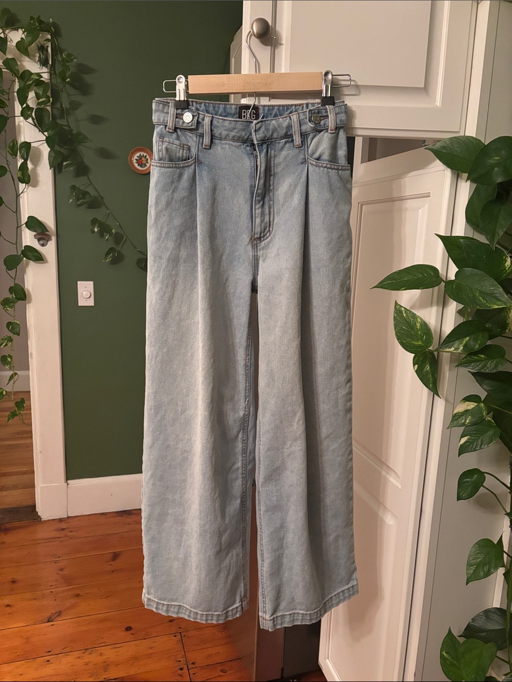 BDG Light Blue Wide-Leg High-Rise Jeans